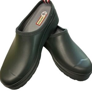 Hunter Play Clog, NWOB, size 10.5, Arctic Moss
